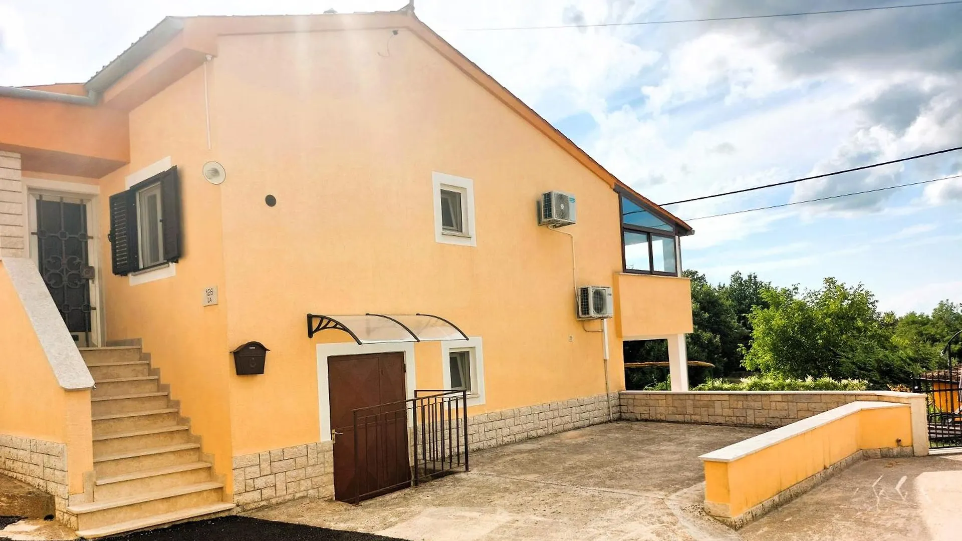 Karojba Villa Caroiba 0*,